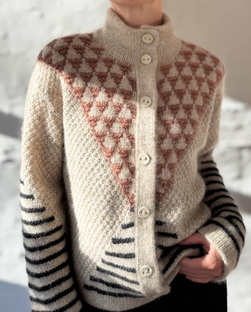 Chic Pattern Knit Cardigan