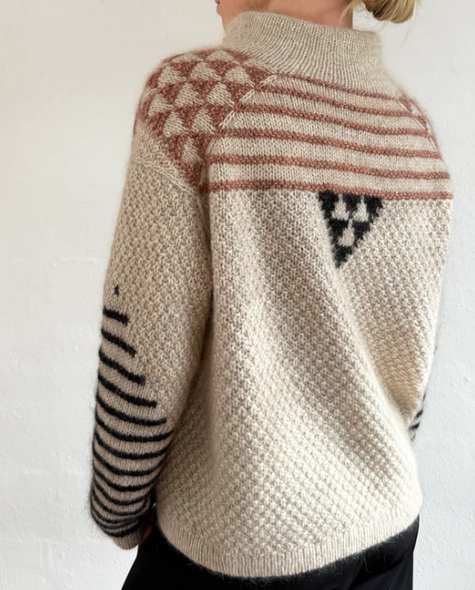 Chic Pattern Knit Cardigan