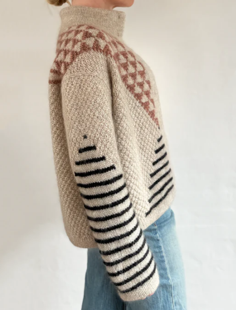 Chic Pattern Knit Cardigan