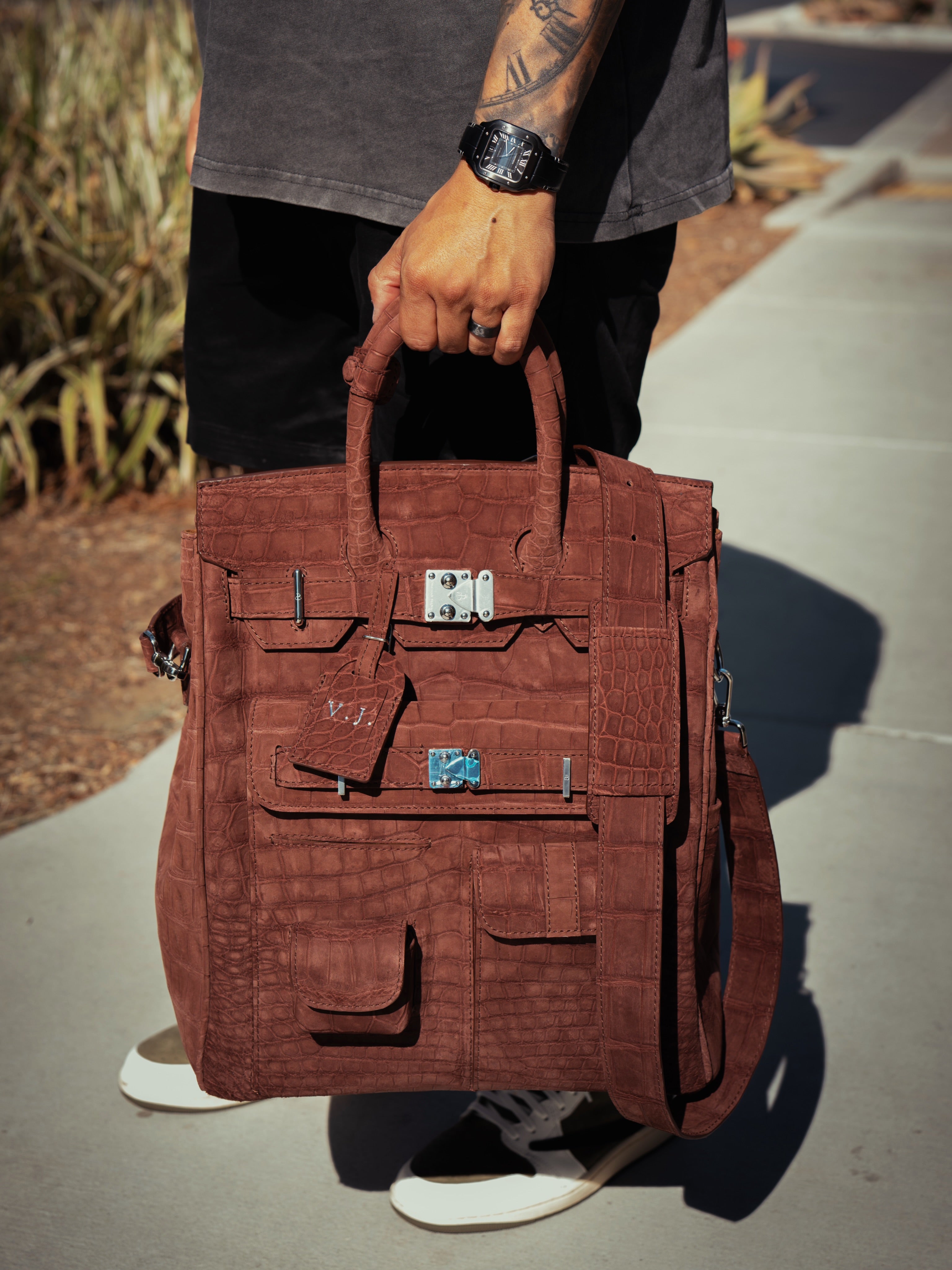 Luxury genuine leather multi-pocket handbag