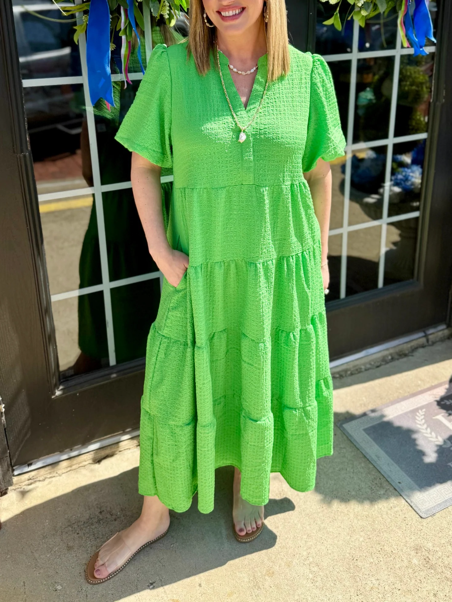 Summer Green Textured Tiered Midi Dress For Casual Wear - allsose